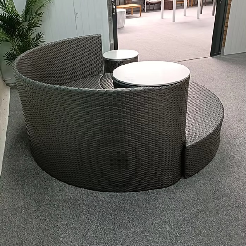 Lettini Prendisole Rialzati da - Outdoor Daybed Furniture recensione e prezzo