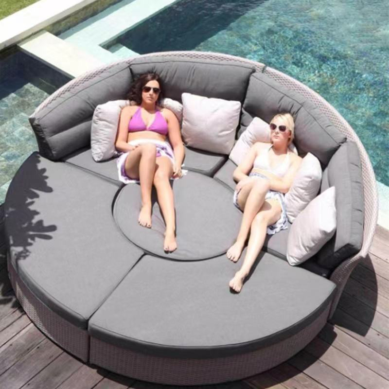 Set di divani letto rotondi in - Outdoor Daybed Furniture recensione e prezzo